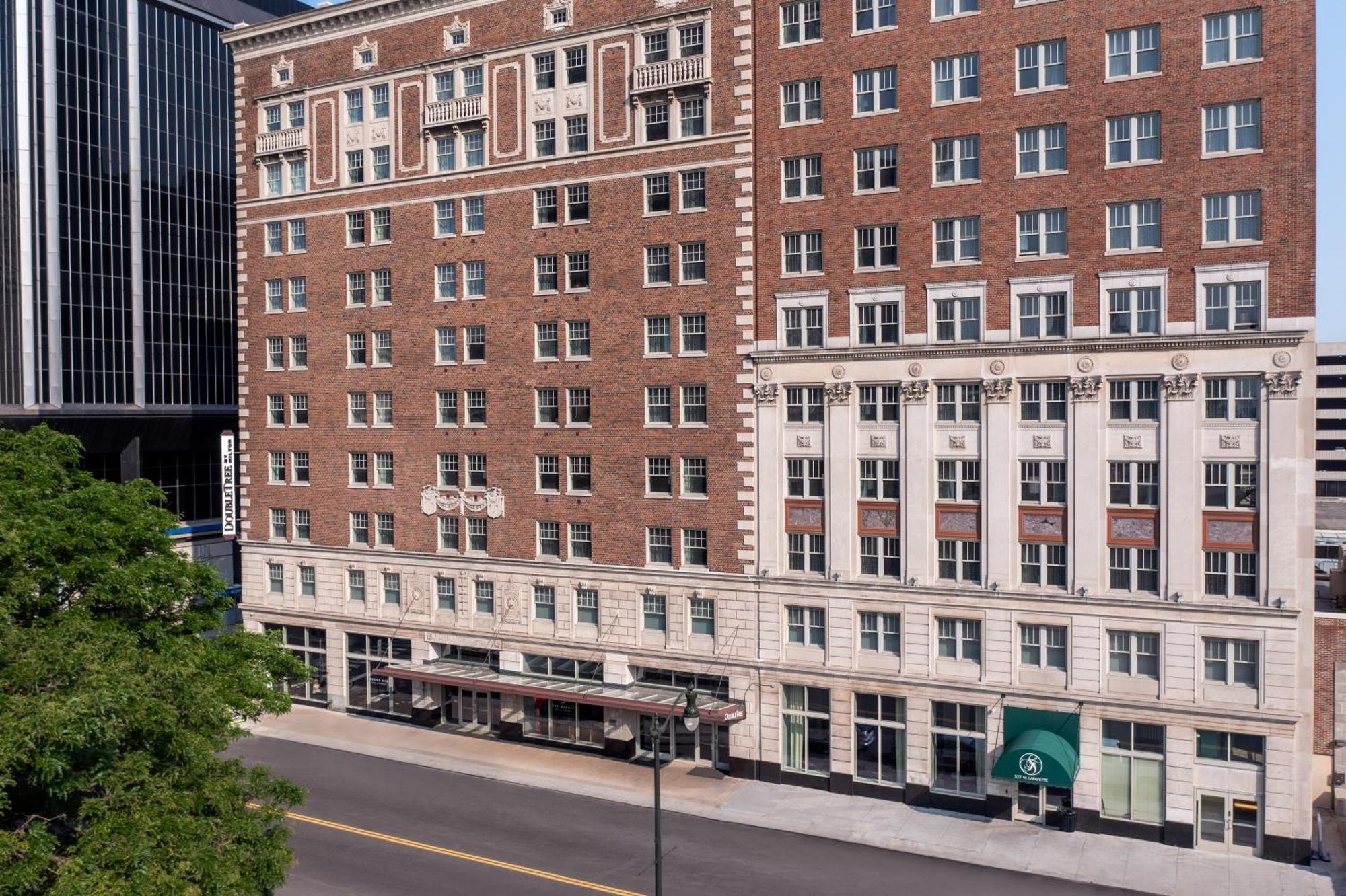 Doubletree Suites By Hilton Hotel Detroit Downtown - Fort Shelby Extérieur photo